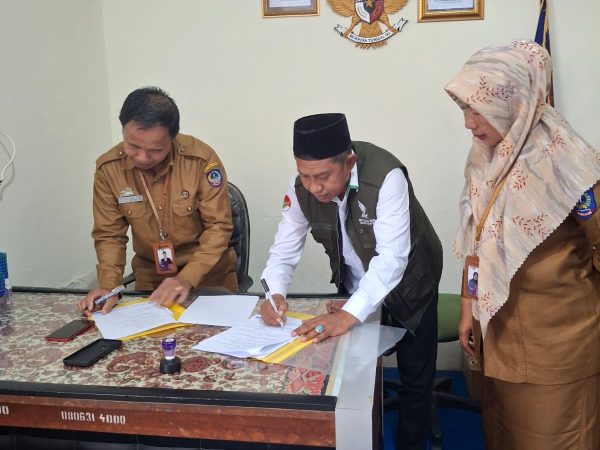 SMAN 3 Bulukumba dan KUA Bontobahari Teken MoU untuk Penguatan Pendidikan Keagamaan
